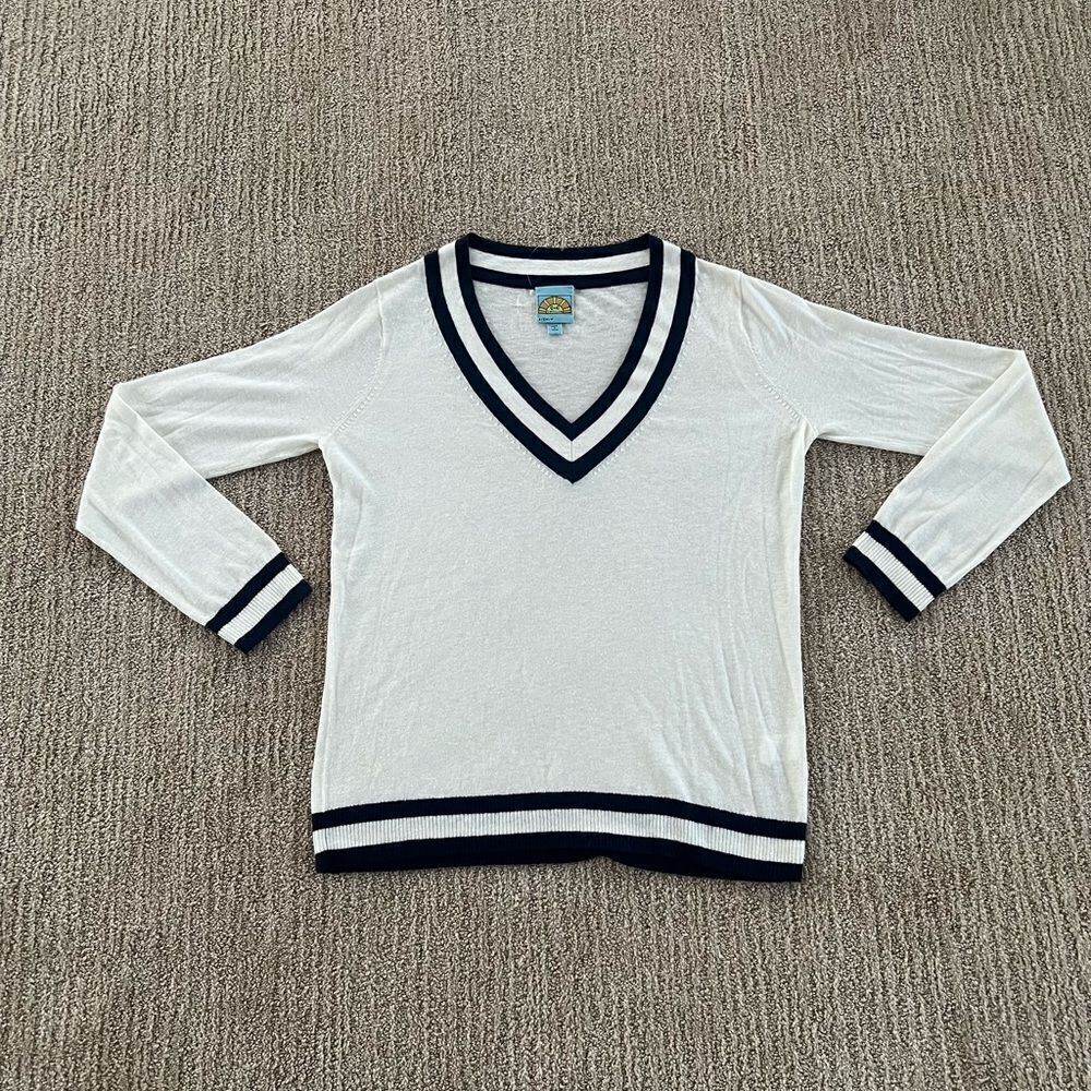 C&C California Cream and Navy Blue Vneck Sweater - Picture 2 of 6